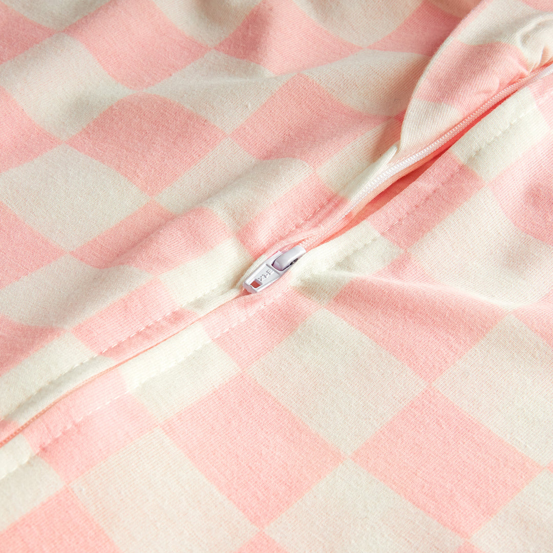 #pattern_soft-pink-checkers