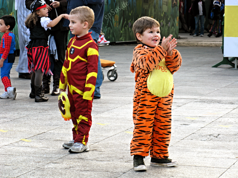 kids' halloween parade